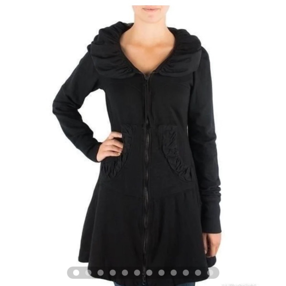 Synergy sweat/ jacket. 24” long 15 across shoulders.